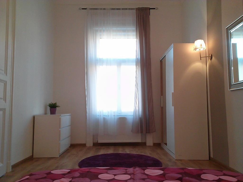 Apartment Downtown Rising Sun 104 Sq.m Budapest